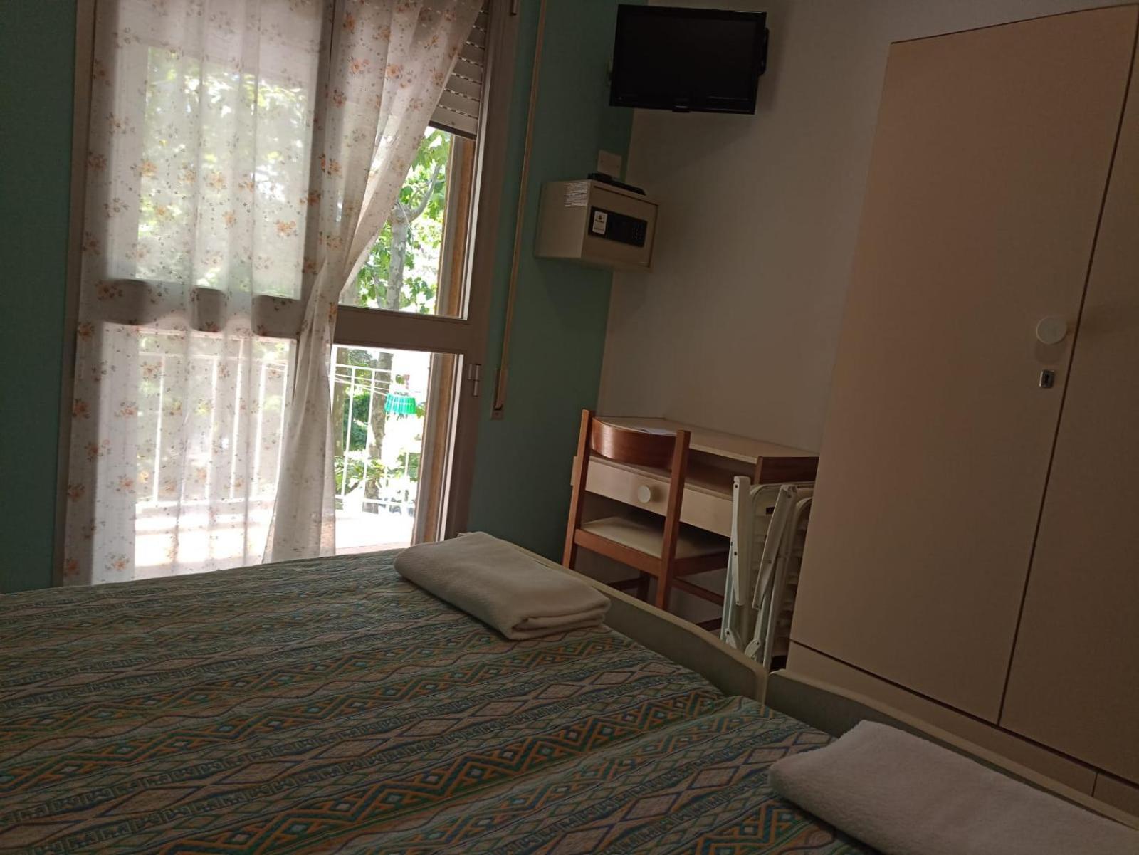 Hotel Toschi Lido di Classe Buitenkant foto