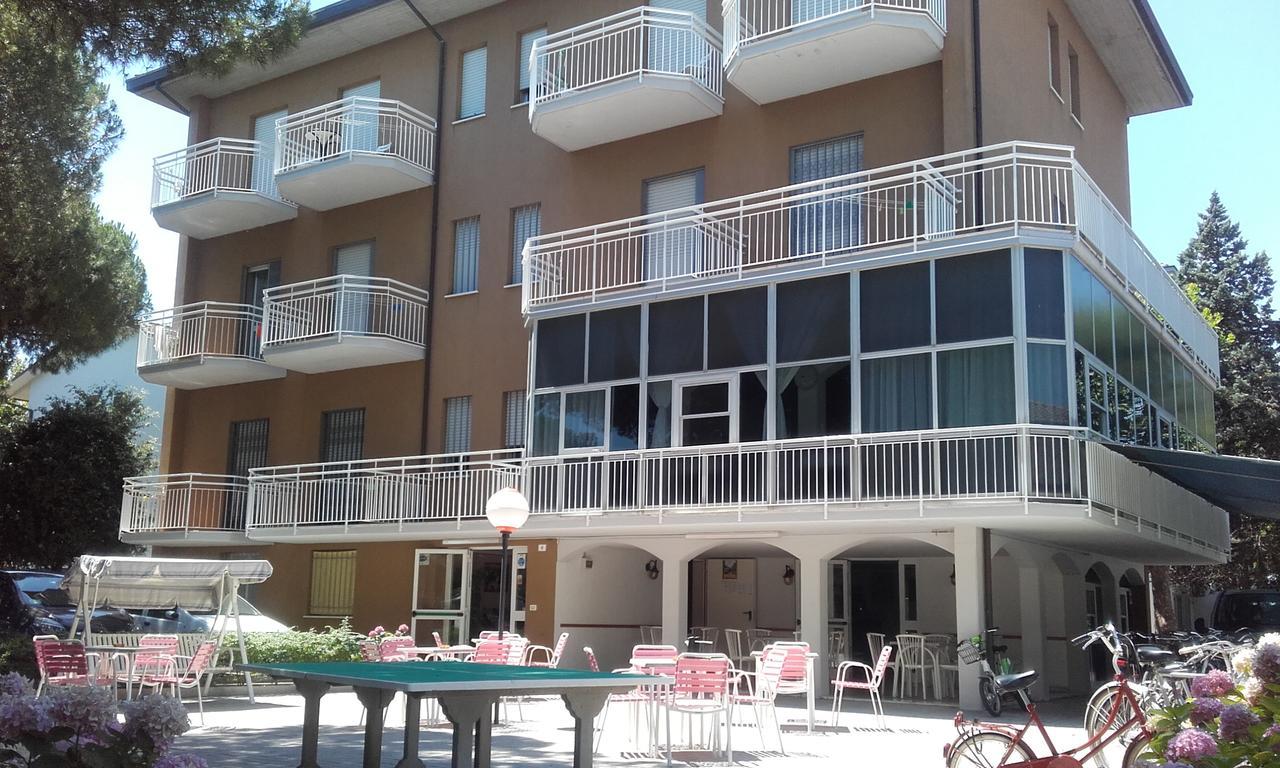 Hotel Toschi Lido di Classe Buitenkant foto