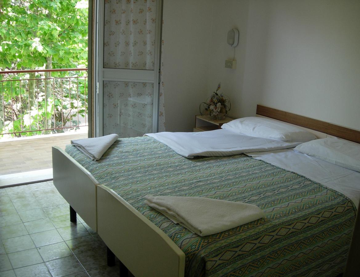 Hotel Toschi Lido di Classe Buitenkant foto