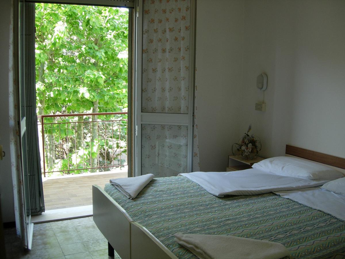Hotel Toschi Lido di Classe Buitenkant foto